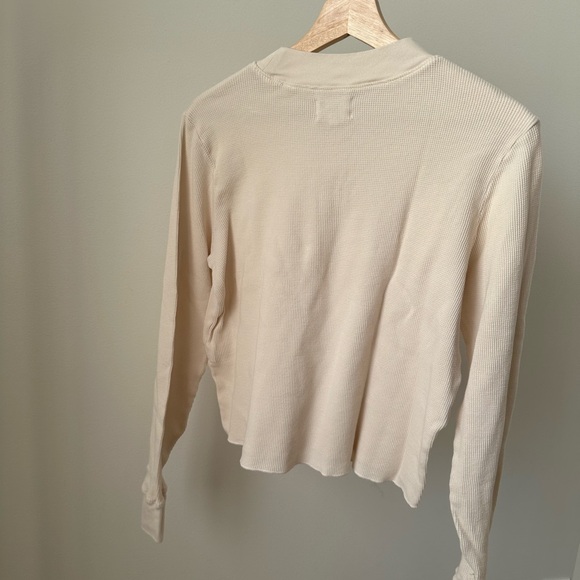 Mate the label Spencer thermal long sleeve in bone. - Picture 3 of 3